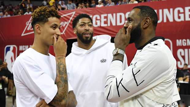 anthony_davis_lakers_lebron_james.jpg